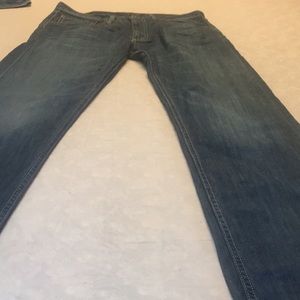 Levi’s Light Blue Jeans